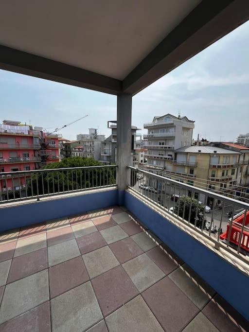 Piccolo Attico A Sottomarina Centro Apartment คิออกเจีย ภายนอก รูปภาพ