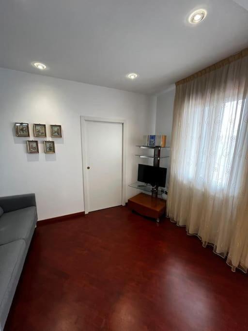 Piccolo Attico A Sottomarina Centro Apartment คิออกเจีย ภายนอก รูปภาพ